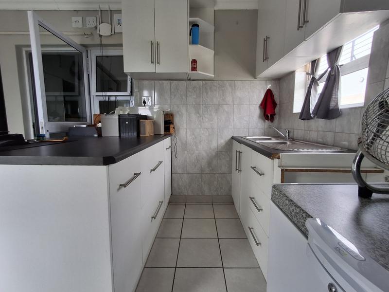 4 Bedroom Property for Sale in Sandy Point Western Cape